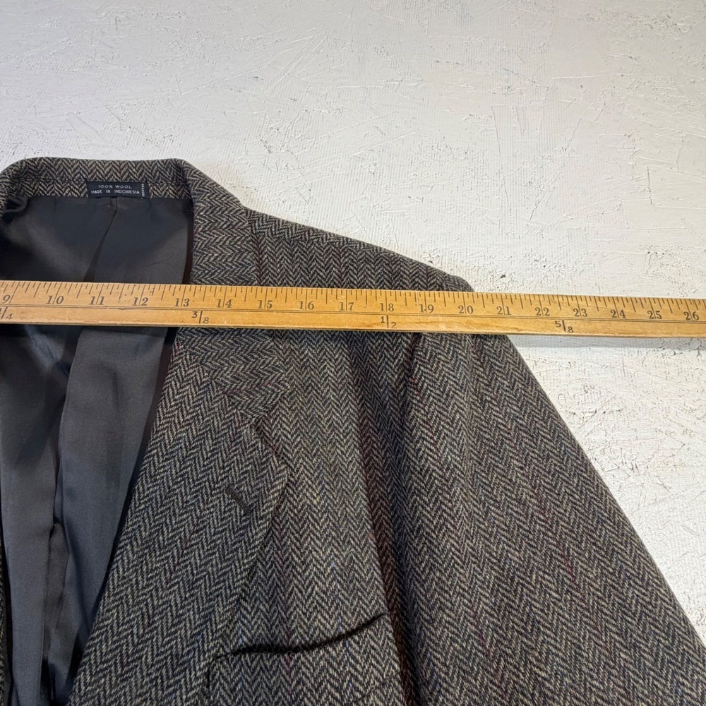 Vintage Wool Jacket‎ – 46 Gray Herringbone Tweed Leather Buttons - Picture 7 of 13
